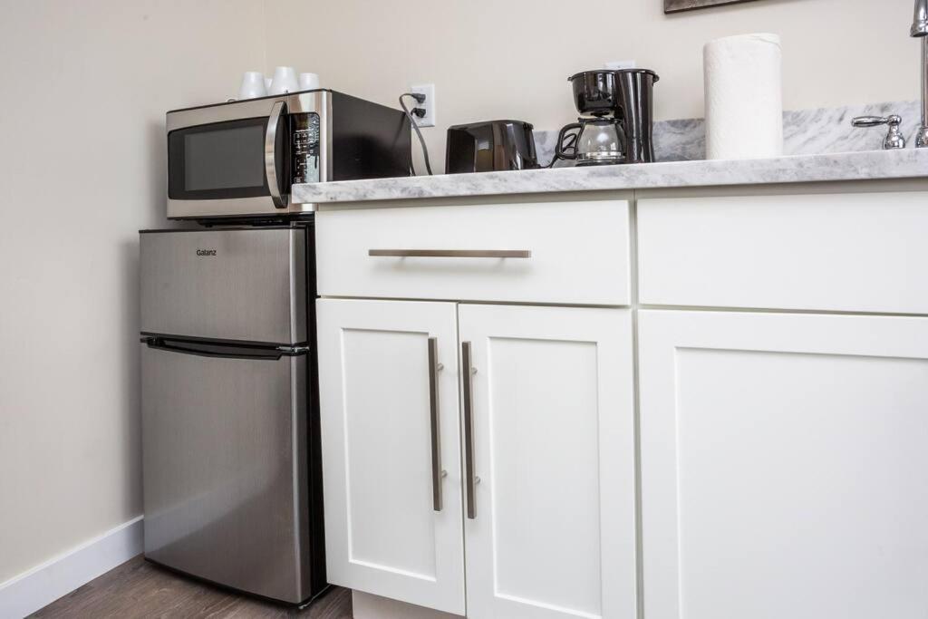 Inn Premier Location With Great Scenic Downtown View